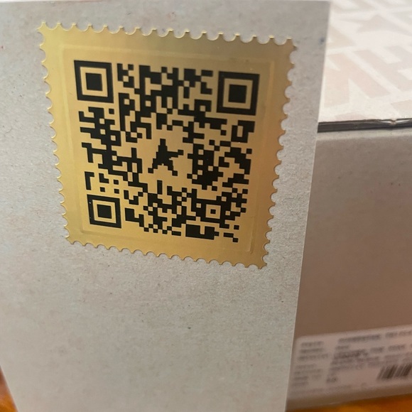 AUTHENTIC & Purchased from Golden Goose — GOLDEN GOOSE SUPER STAR TRIPLE QUARTER - Picture 7 of 12